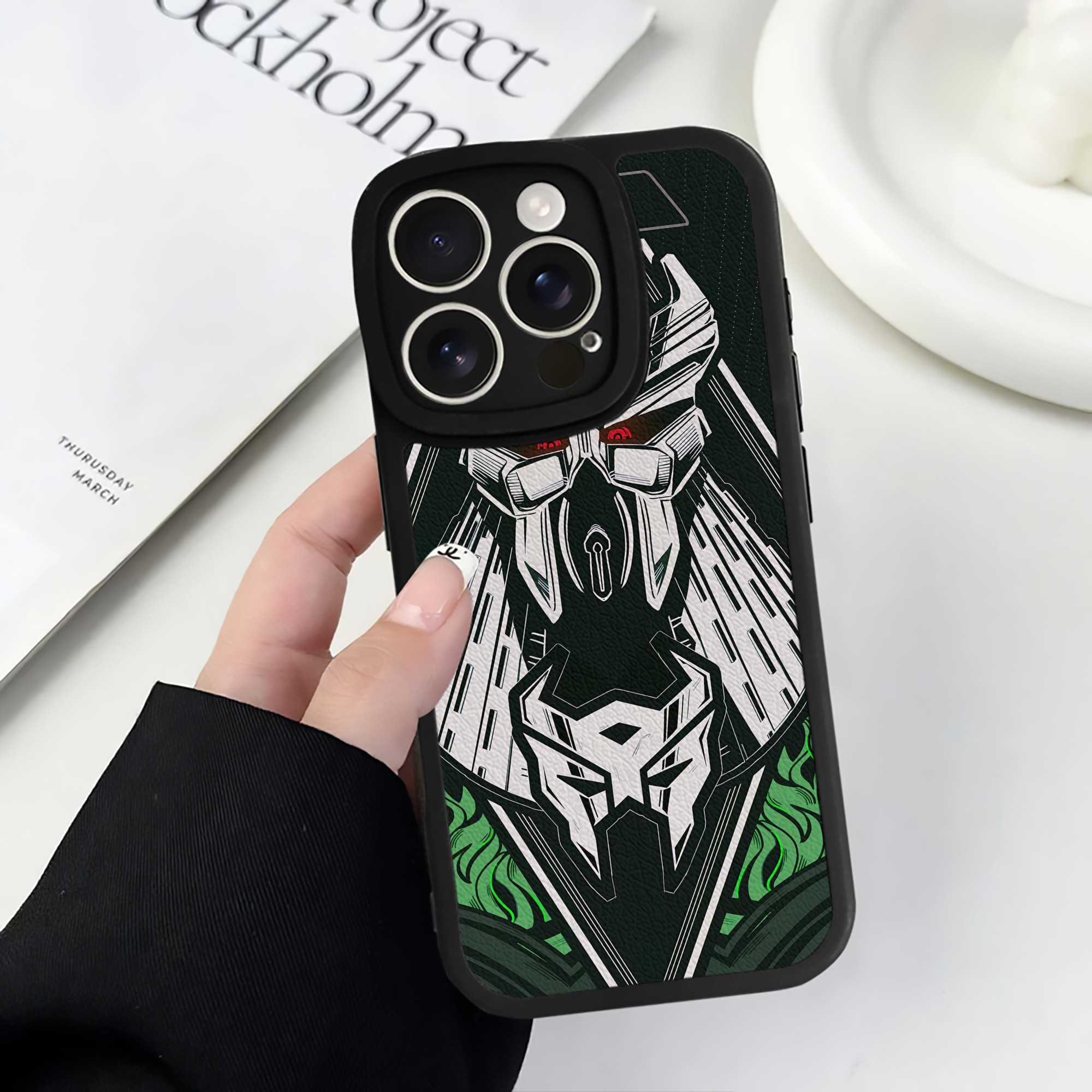 （画像用） Transformers トランスフォーマー 【iPhone 16シリーズ対応】シリコンスマホケース（レザー調） 材質：シリコン